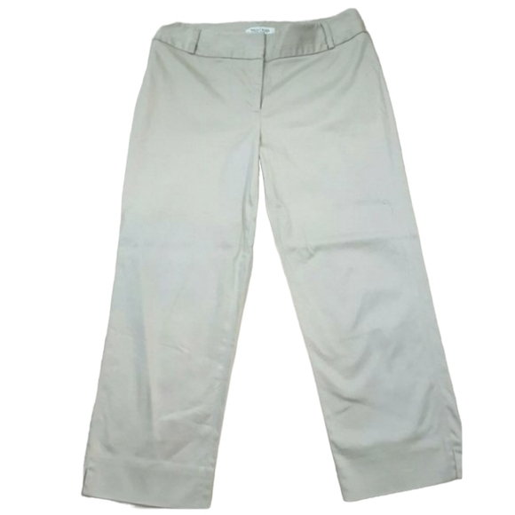 WHITE HOUSE BLACK MARKET~Woman Size 6R~Beige Flat Zip Front Legacy Capri Pants. - Picture 4 of 8